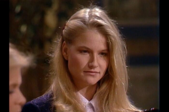 🎬 Family Ties – The Complete Series (1982–1989) [480p] - Imagen 2
